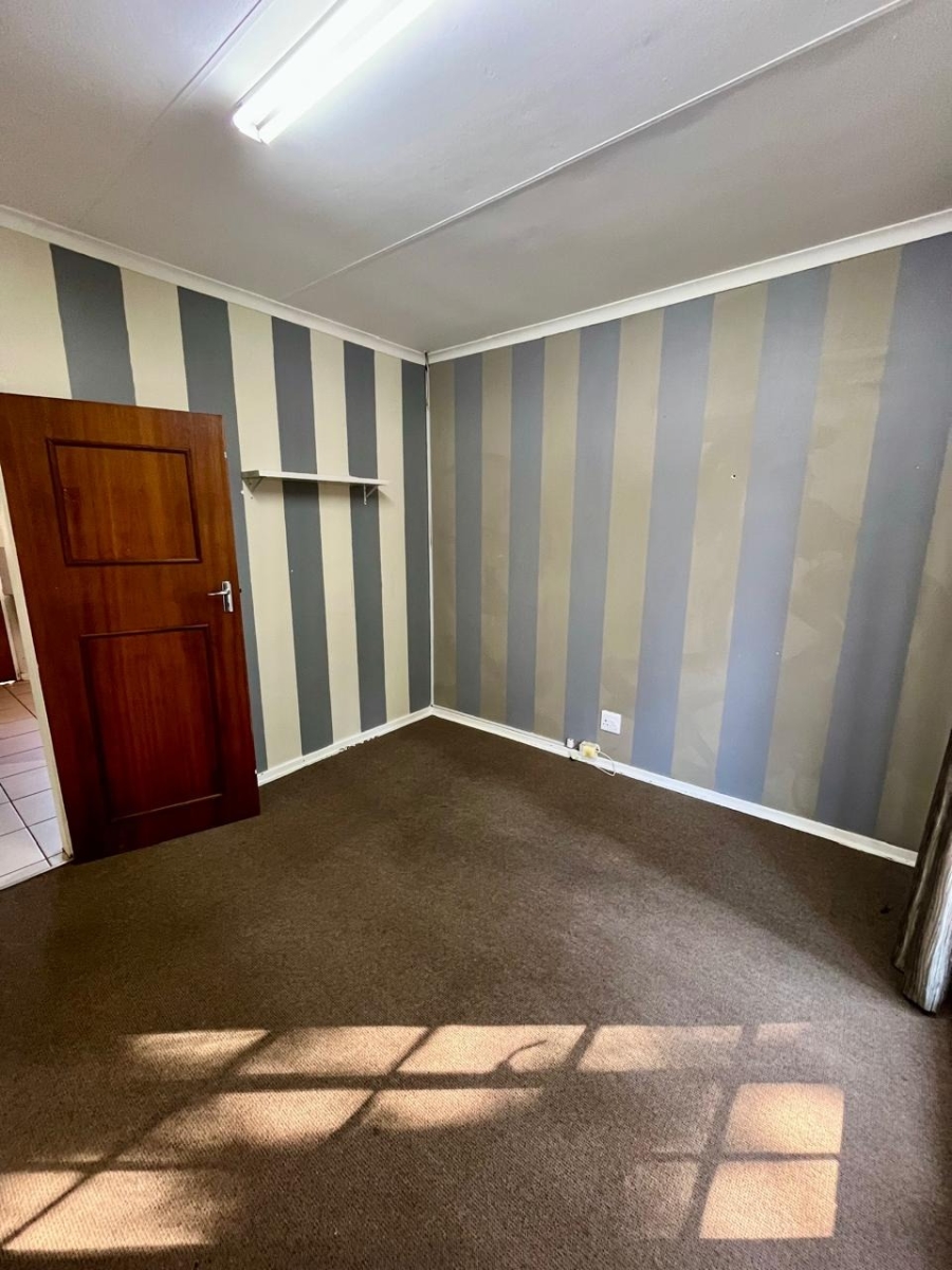 4 Bedroom Property for Sale in Flamwood North West